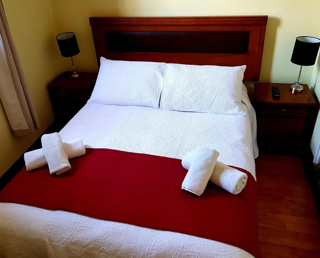 Hotel Almenas サンティアゴ エクステリア 写真